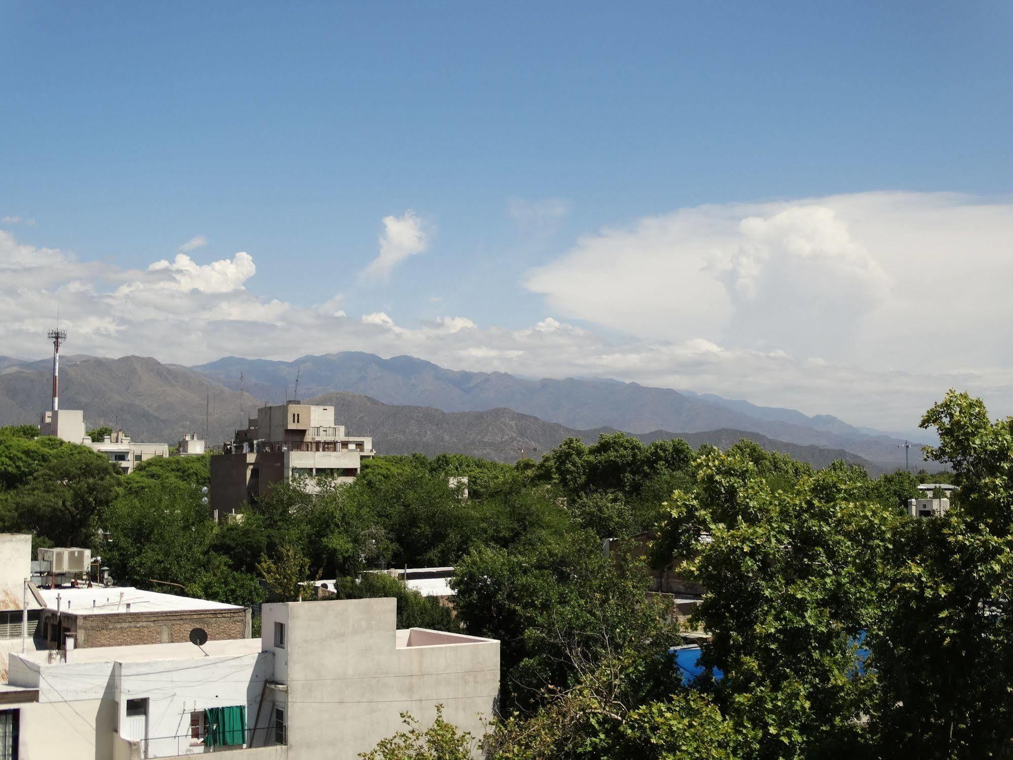 Altezza Apart Suites Mendoza Exterior photo
